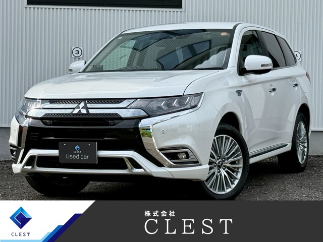 三菱 アウトランダーPHEV 2.4 G 4WDの車両写真