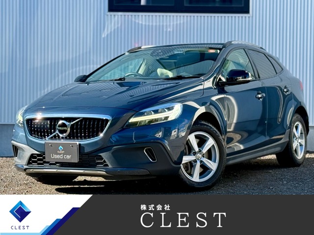 ボルボ V40クロスカントリー T5 AWD クラシック エディション 4WDの車両写真